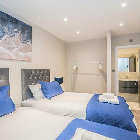 Langston House: 2 Bed, 2 Bath Luxury Apartment Hedgerley Zewnętrze zdjęcie